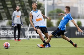 João Victor e Carlos no treino deste sábado no CT Joaquim Grava