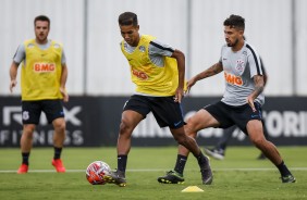 Pedrinho e Pedro Henrique no CT Joaquim Grava durante treino de hoje