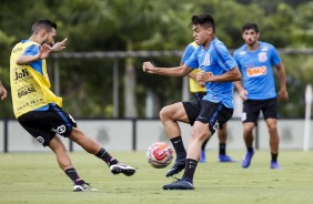 Roni no treino deste sábado no CT Joaquim Grava