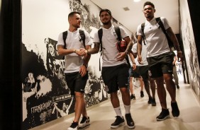 Ramiro, Sergio Daz e Jnior Urso chegam  Arena Corinthians para jogo contra o Oeste, pelo Paulista