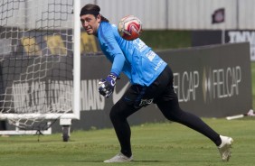 Cássio treina na manhã desta segunda-feira