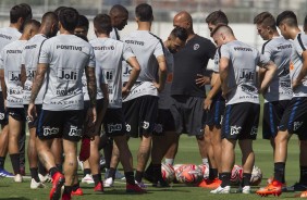 Elenco reunido no treino de hoje no CT Joaquim Grava