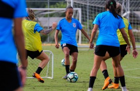 Adriana no treino de hoje do Corinthians Futebol Feminino