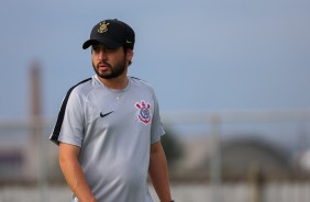 Arthur Elias treina as meninas do Corinthians Futebol Feminino nesta quarta-feira