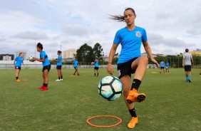 Pelo Corinthians Futebol Feminino, Giovanna Criverlari treina nesta quarta-feira