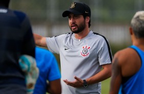 Arthur Elias treina as meninas do Corinthians Futebol Feminino