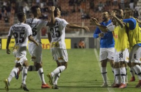 Comemoração dos jogadores do Corinthians após o gol de Danilo Avelar, contra o Ituano