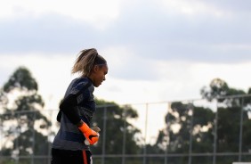 Goleira Tainá treina pelo Corinthians Futebol Feminino nesta quarta-feira