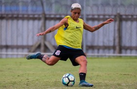 Marcela no treino do Corinthians Futebol Feminino