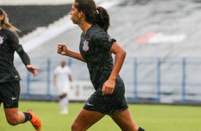 Millene anotou o nico gol do Corinthians partida contra o Santos, pelo Brasileiro Feminino