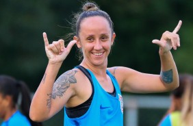 Pardal durante treino das meninas do Corinthians Futebol Feminino, nesta quarta-feira