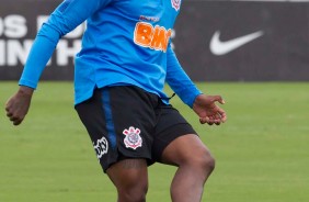 Manoel durante o treino de hoje no CT Joaquim Grava