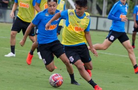 Roni e Fabrício Oya no treino de hoje no CT Joaquim Grava