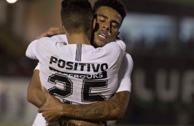 Clayson participou do gol de Gustavo, contra a Ferroviária, na Fonte Luminosa