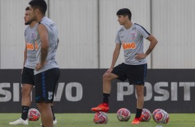 Araos no treino desta segunda-feira no CT Joaquim Grava