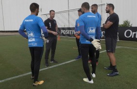 Goleiros do Timo durante treinamento desta segunda