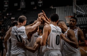 Elenco do basquete corinthiano enfrentou o Vasco, pelo NBB