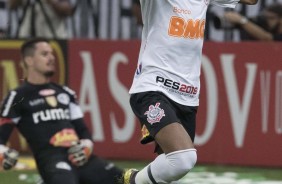 Pedrinho cobrou o ltimo pnalti do Corinthians diante a Ferroviria, na Arena