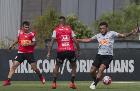 Mosquito e André Luís treinam no CT neste sábado