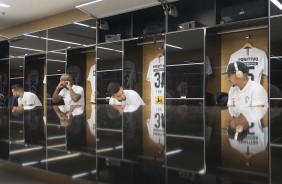 Clayson, Love, Pedro Henrique e Ralf nos vestiários da Arena Corinthians