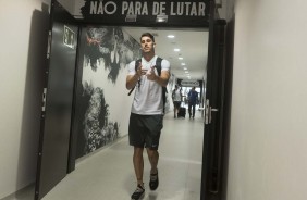 Danilo Avelar antes do clssico contra o Santos