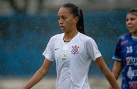 Adriana em jogo contra o Taubat, pelo Paulista Feminino