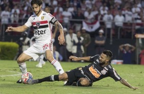 Clayson em jogo contra o So Paulo, pela final do Paulista 2019