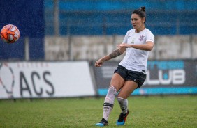 Gabi Zanoti no jogo contra o Taubat, pelo Paulista Feminino