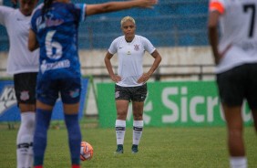 Meia Marcela durante o jogo contra o Taubat, pelo Campeonato Paulista Feminino