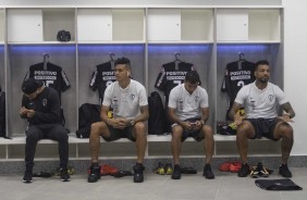 Richard, Sornoza e Michel Macedo no vestirio do Morumbi antes do jogo contra o So Paulo