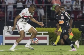 Vagner Love entrou no segundo tempo contra o So Paulo, pelo Paulista 2019