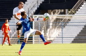 Lucas Piton em jogo contra o Cruzeiro pela Copa do Brasil Sub-20