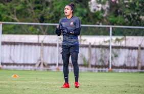 Goleira Lel, do Corinthians Futebol Feminino, no treino nesta quarta-feira