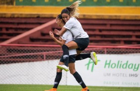Vai, Corinthians! Timão Feminino goleia Portuguesa por 5 a 0