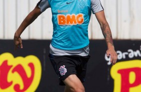 Ángelo Araos no treino desta manhã no CT Joaquim Grava