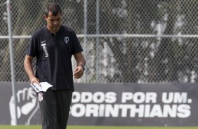 Fbio Carille durante o treinamento de hoje no CT Joaquim Grava