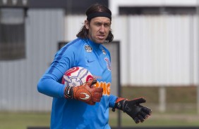 Goleiro Cssio no treinamento de hoje no CT Joaquim Grava