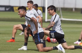 Gustavo e Fagner no treinamento de hoje no CT