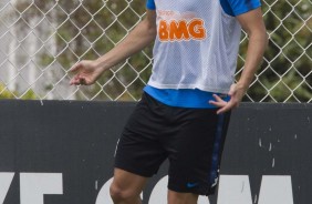 Henrique treina para duelo contra o Santos, pela semifinal do Campeonato Paulista