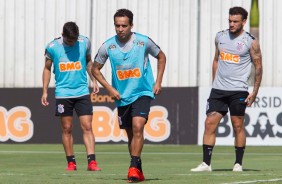 Jadson no treino desta manhã no CT Joaquim Grava