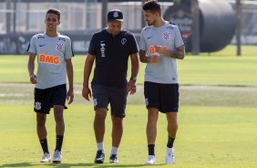 Pedrinho e Pedro Henrique no treino desta manh no CT Joaquim Grava