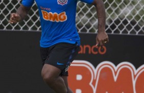 Vagner Love no treinamento de hoje no CT Joaquim Grava