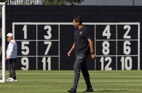 Fábio Carille comanda o treino desta sexta-feira