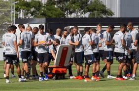 Jogadores no treino deste sábado de aleluia no CT Joaquim Grava