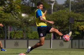 Pedro Henrique no treino desta sexta-feira da Paixo no CT Joaquim Grava