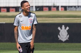 Thiaguinho no treino deste sábado de aleluia no CT Joaquim Grava