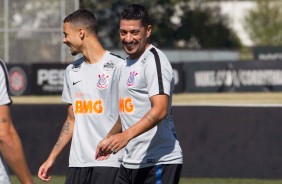 Thiaguinho no treino deste sábado de aleluia no CT Joaquim Grava