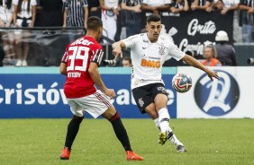 Danilo Avelar no jogo contra o São Paulo, pela final do Campeonato Paulista 2019
