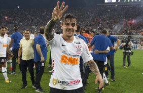 Fagner feliz com o ttulo de Campeo Paulista 2019