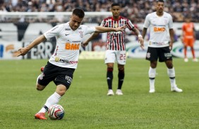 Ramiro em jogada contra o São Paulo, pela final do Paulistão 2019